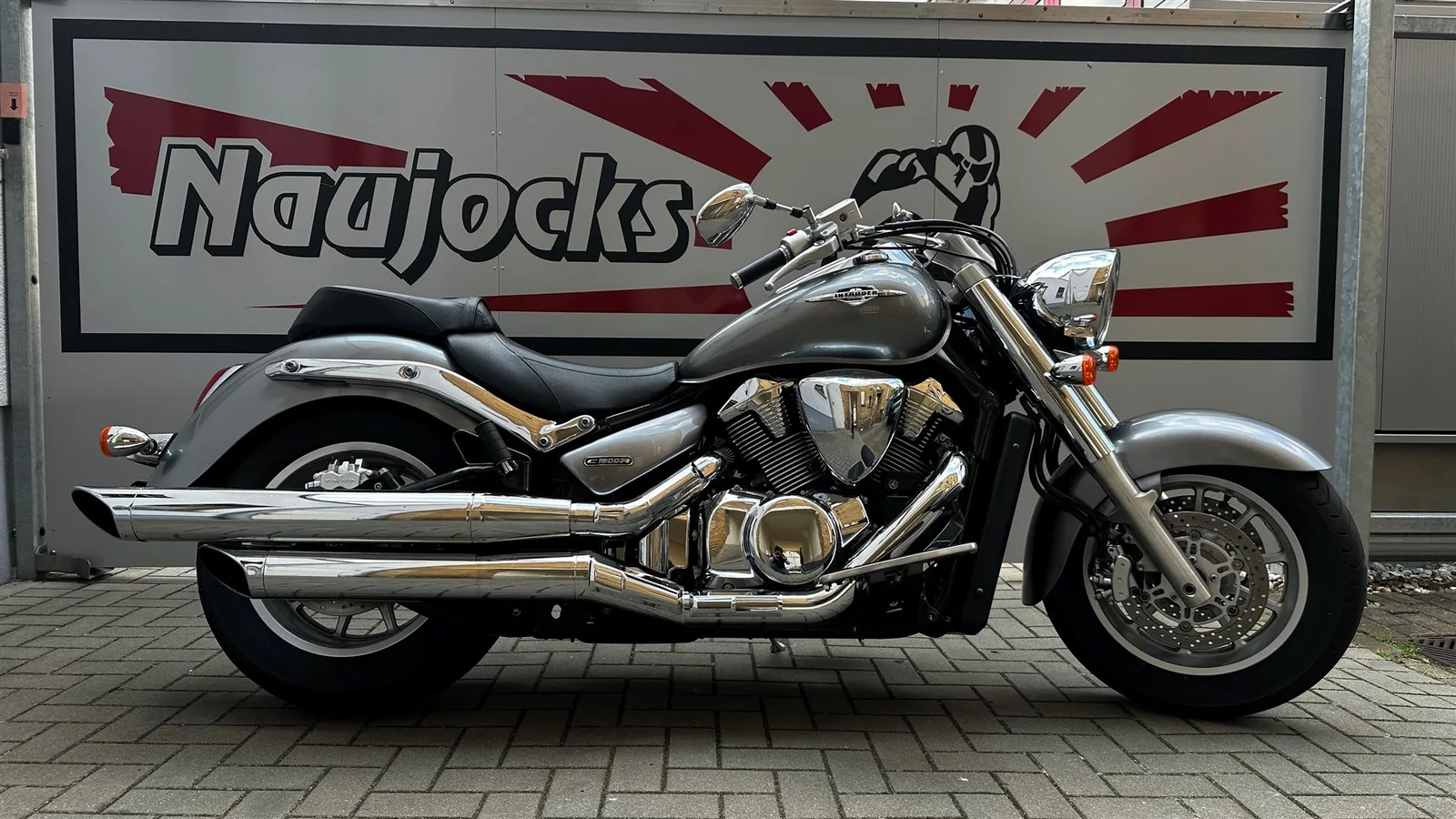Suzuki Intruder C1800R VLR 1800 Intruder