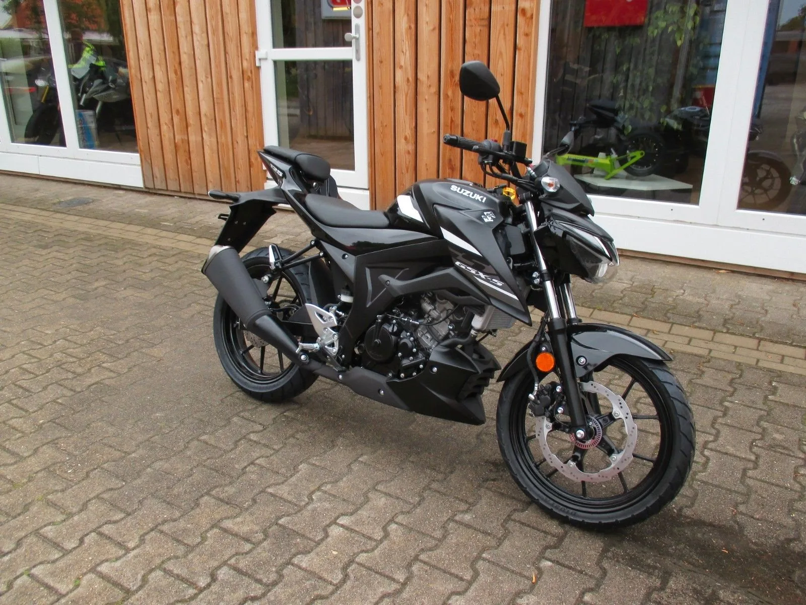 Suzuki GSX-S125