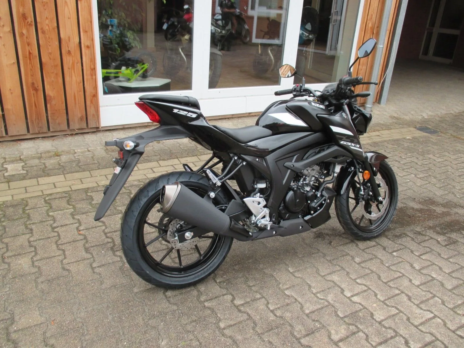 Suzuki GSX-S125