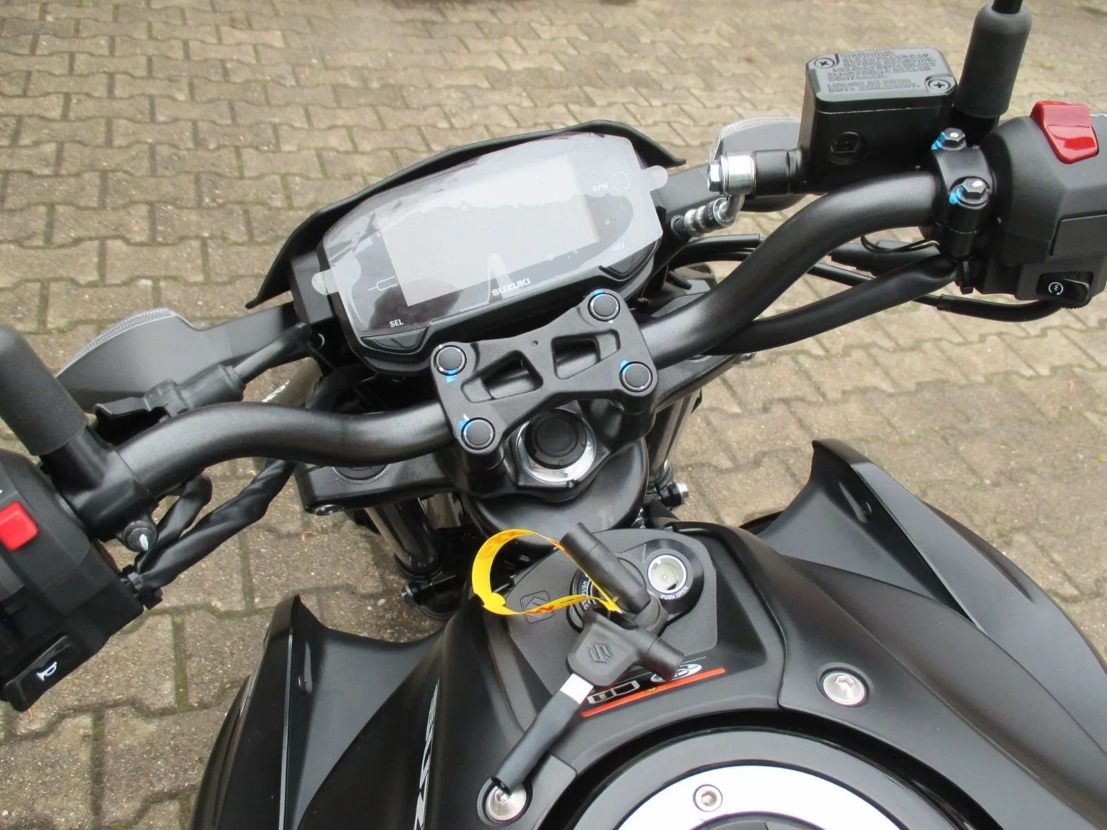 Suzuki GSX-S125