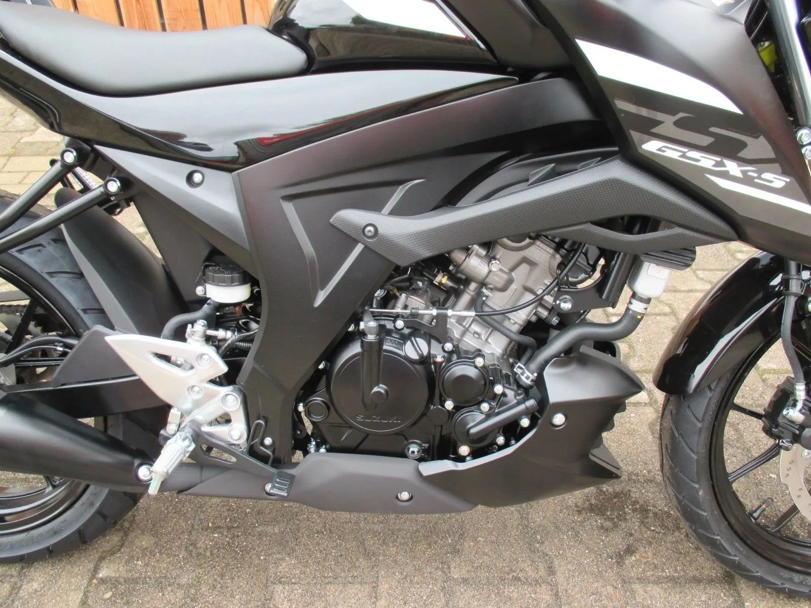 Suzuki GSX-S125