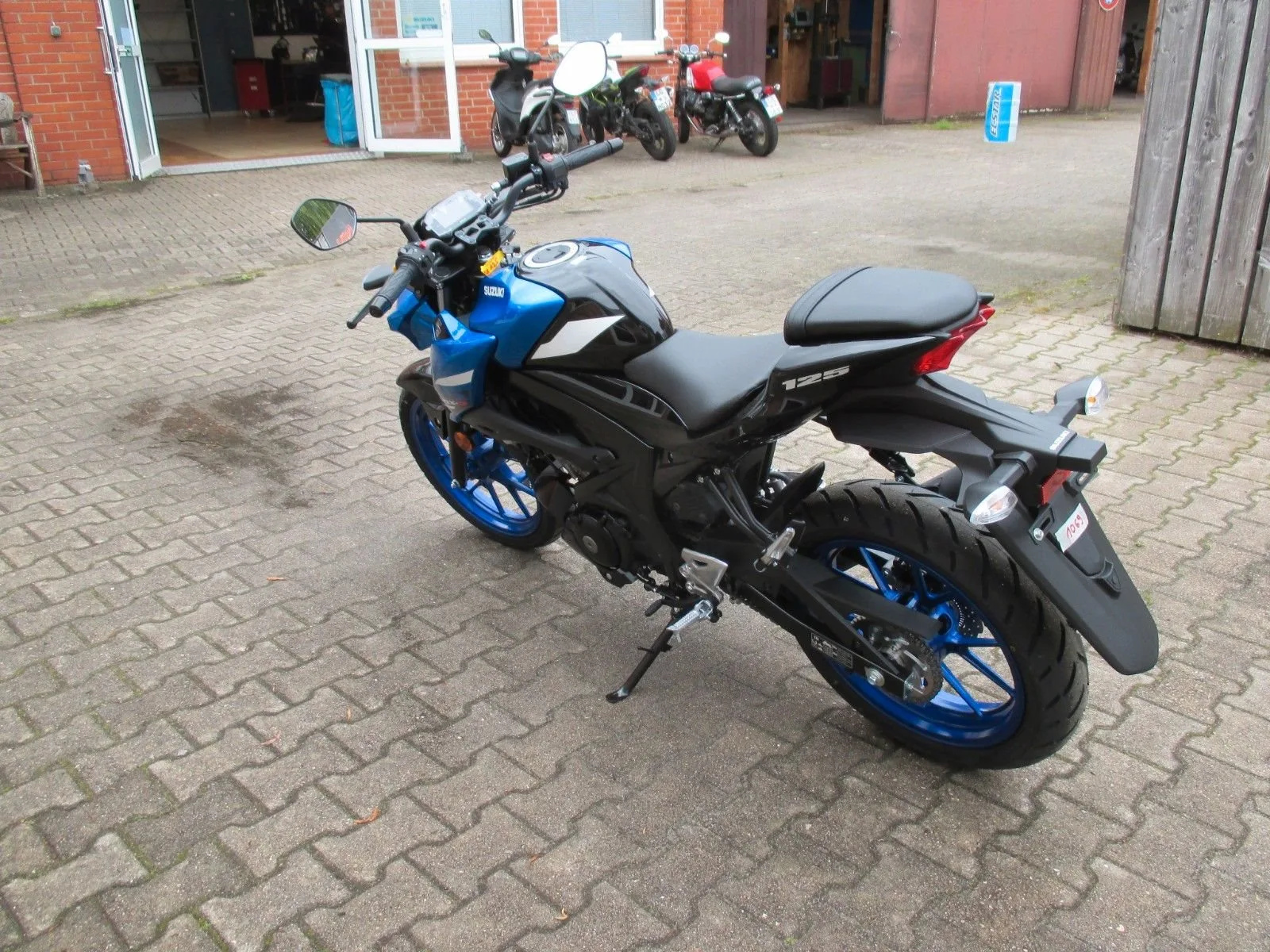 Suzuki GSX-S125