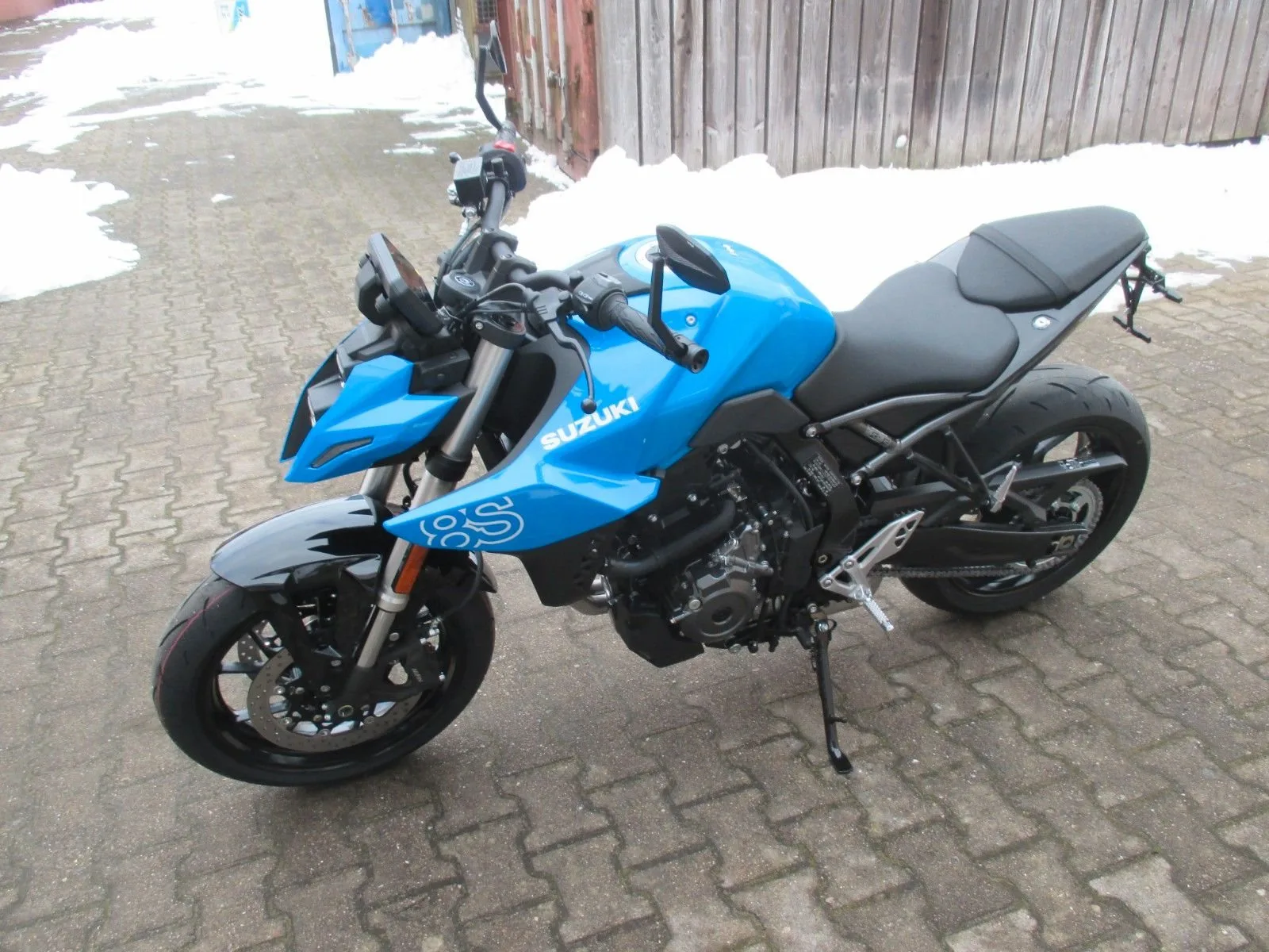 Suzuki GSX-8S