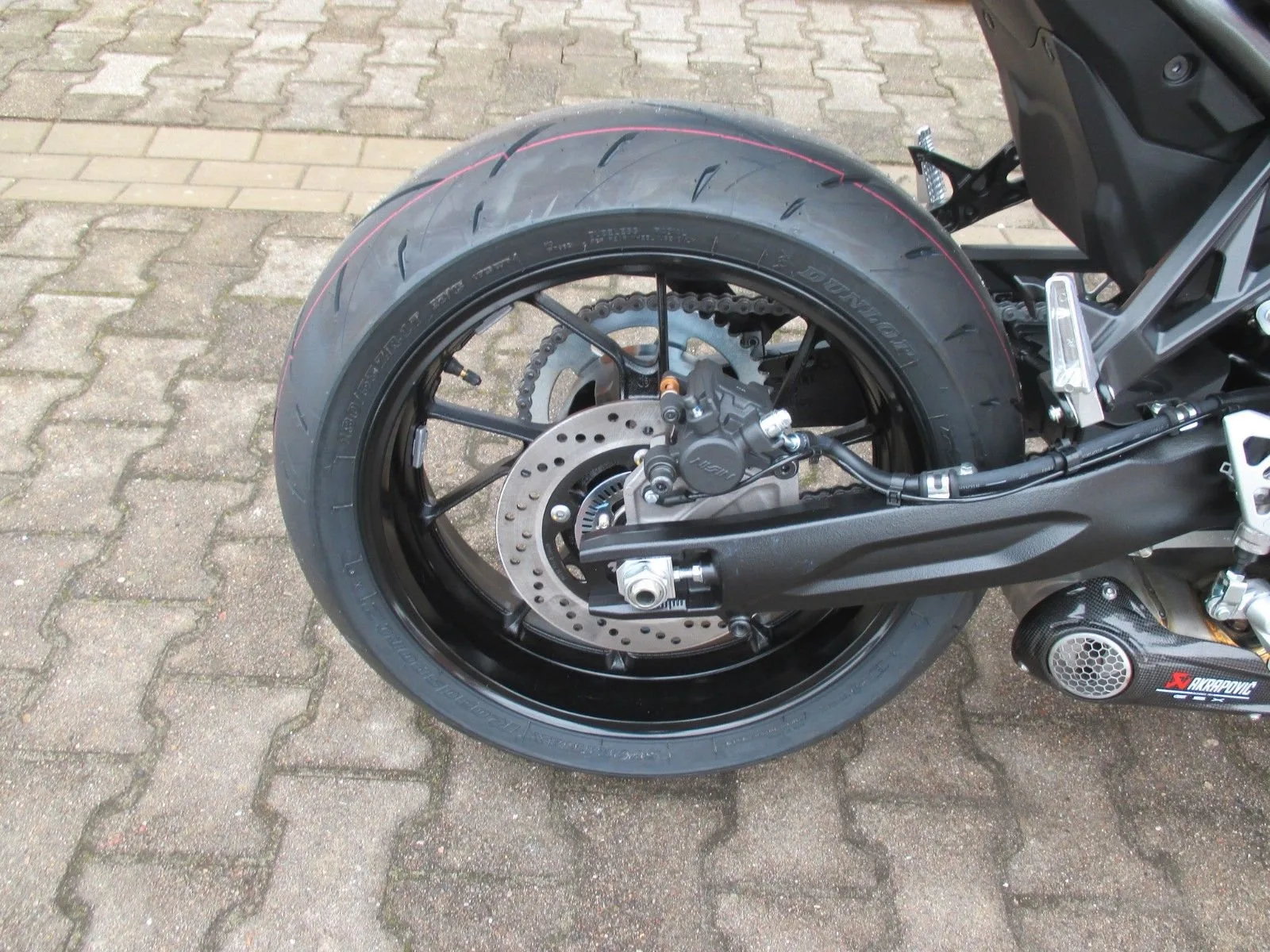 Suzuki GSX-8S