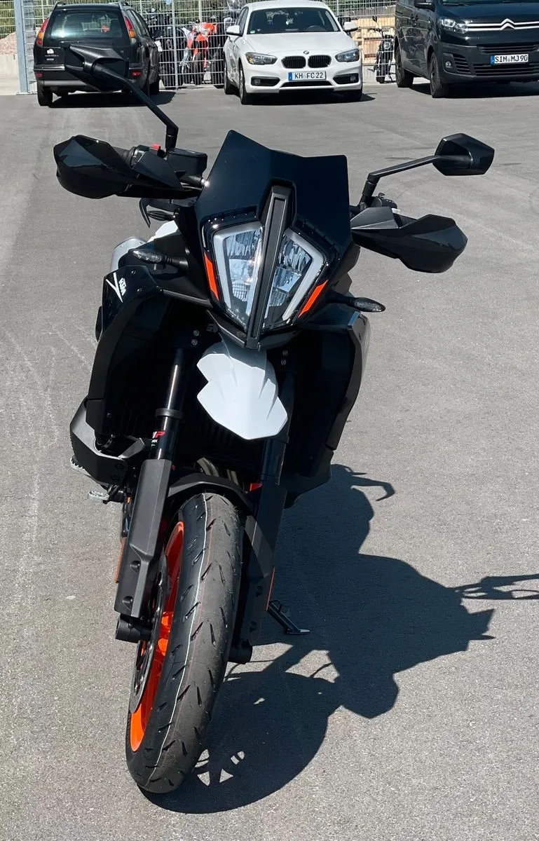 KTM 890 SMT