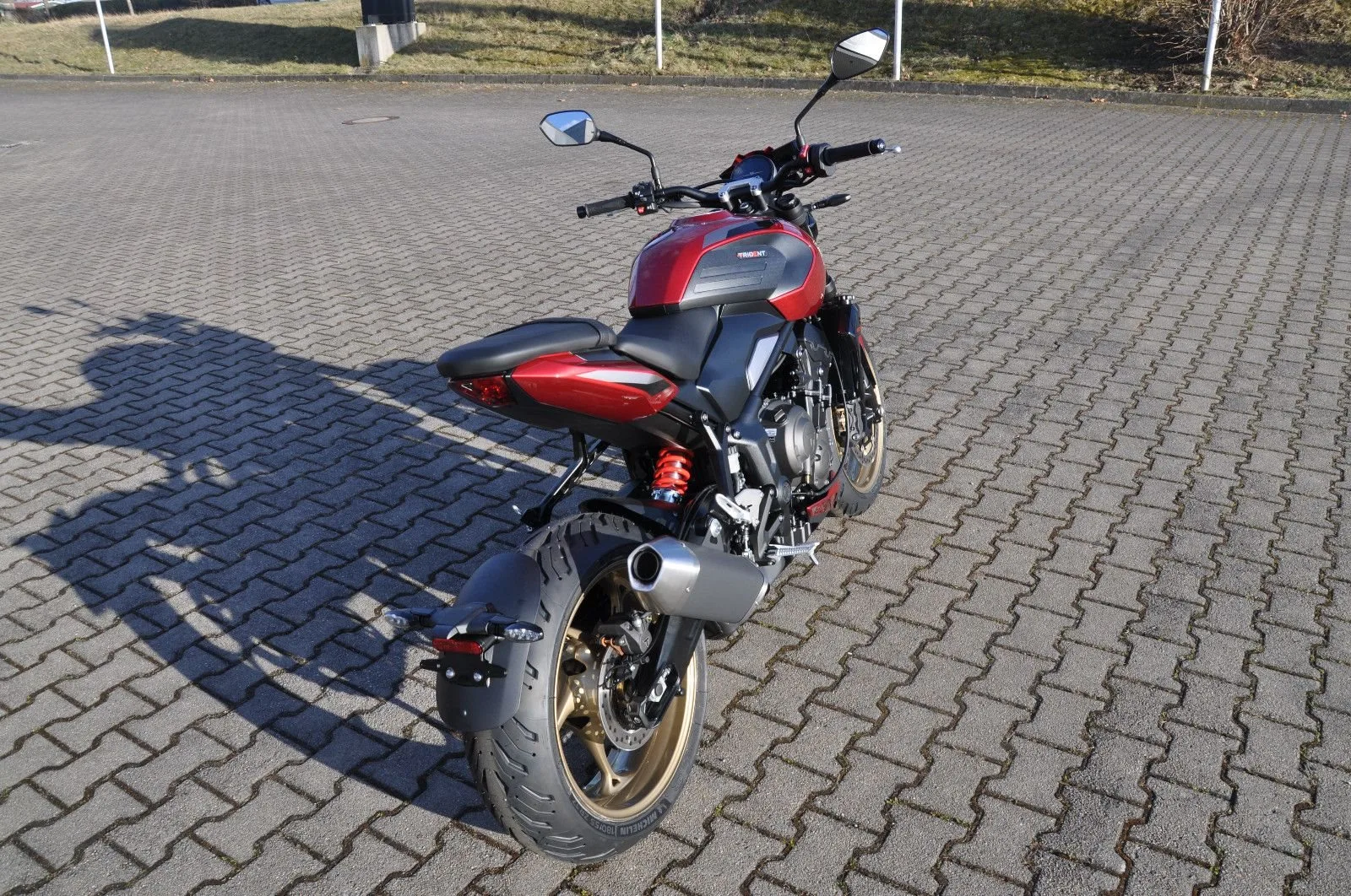 Triumph Trident 800