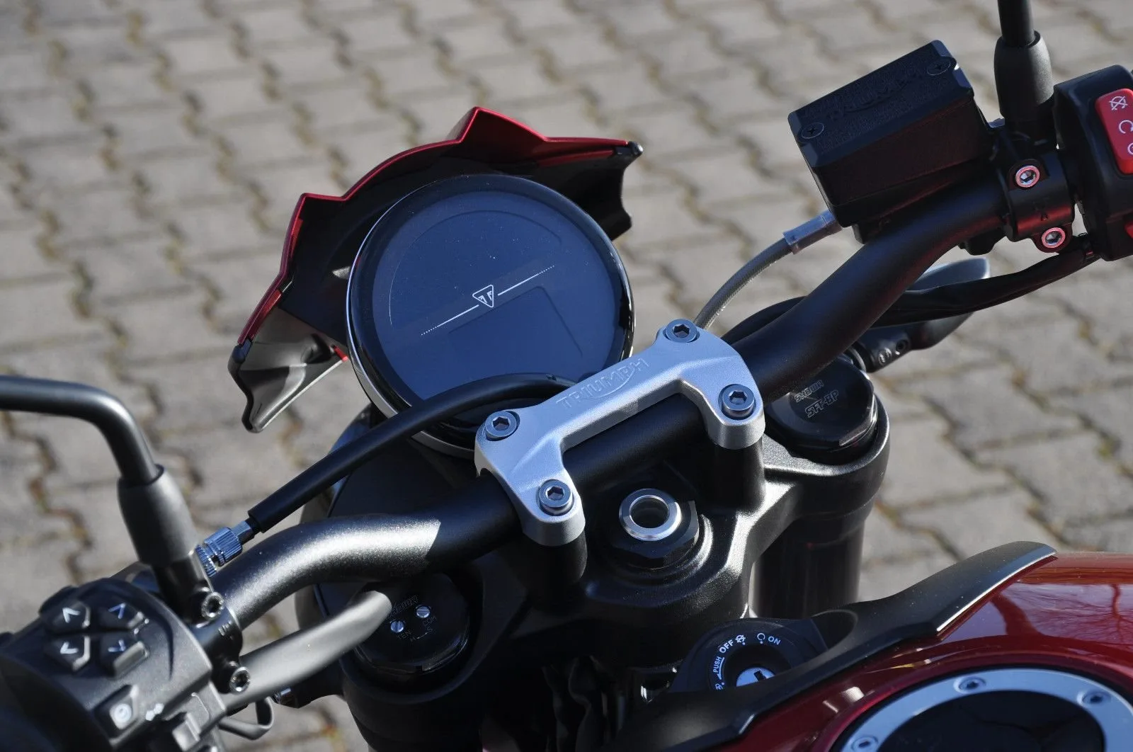 Triumph Trident 800
