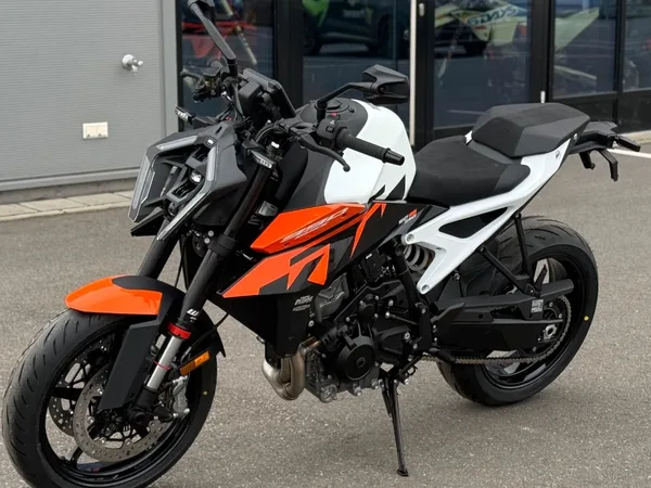 KTM 990 Duke