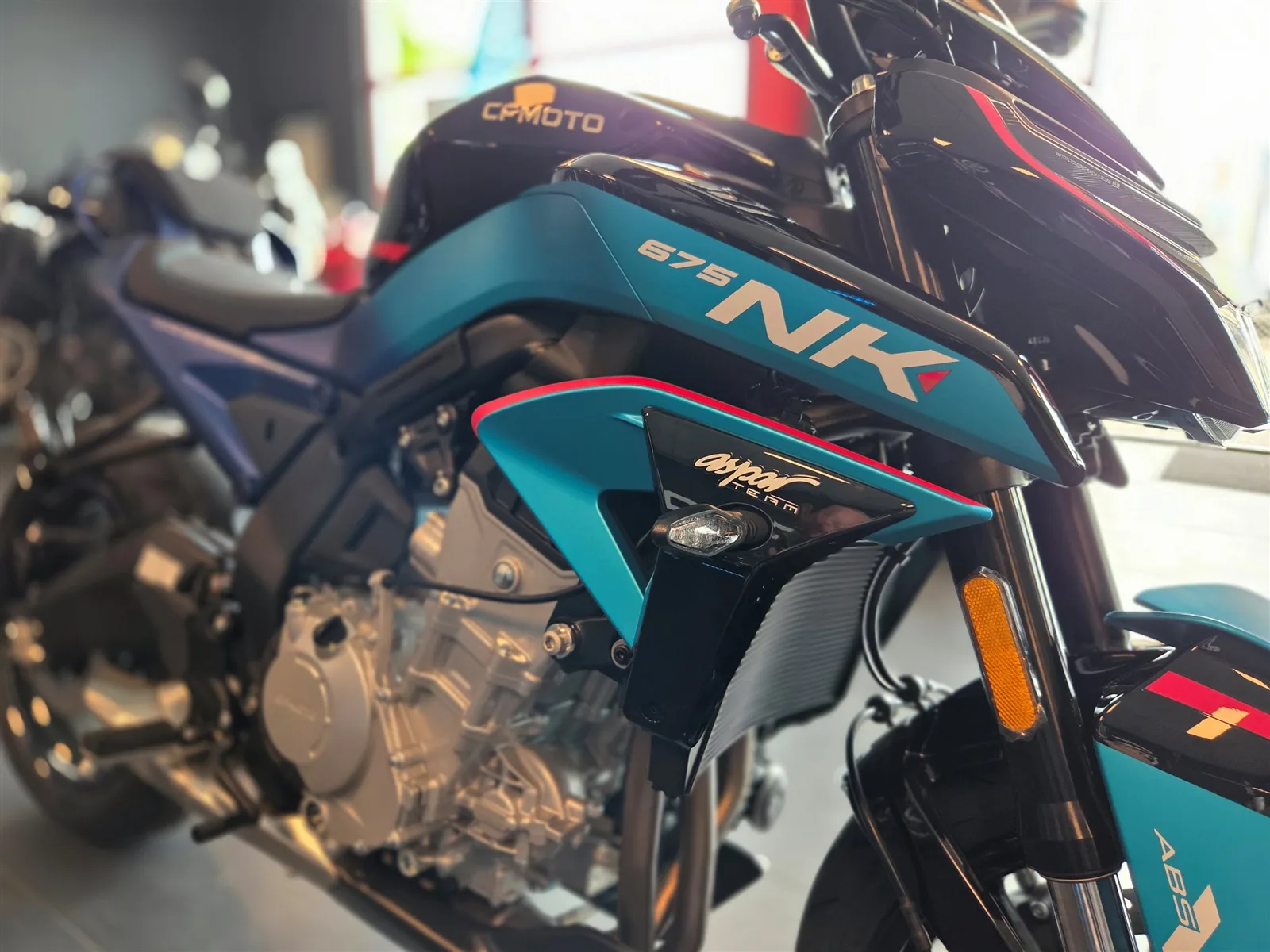 CFMOTO 675NK ASPAR