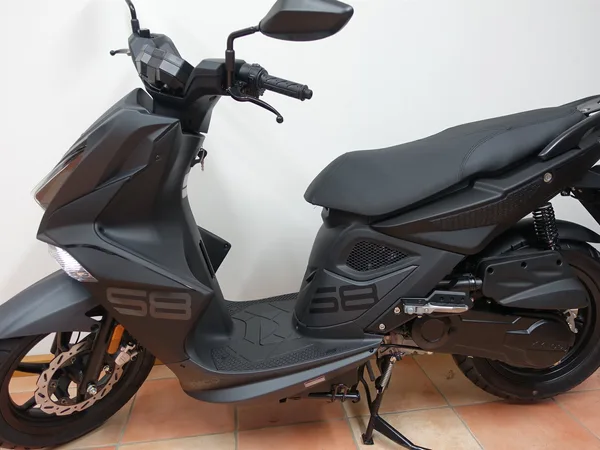 Kymco Super 8 R 50i in blau + schwarz sofort verfügbar