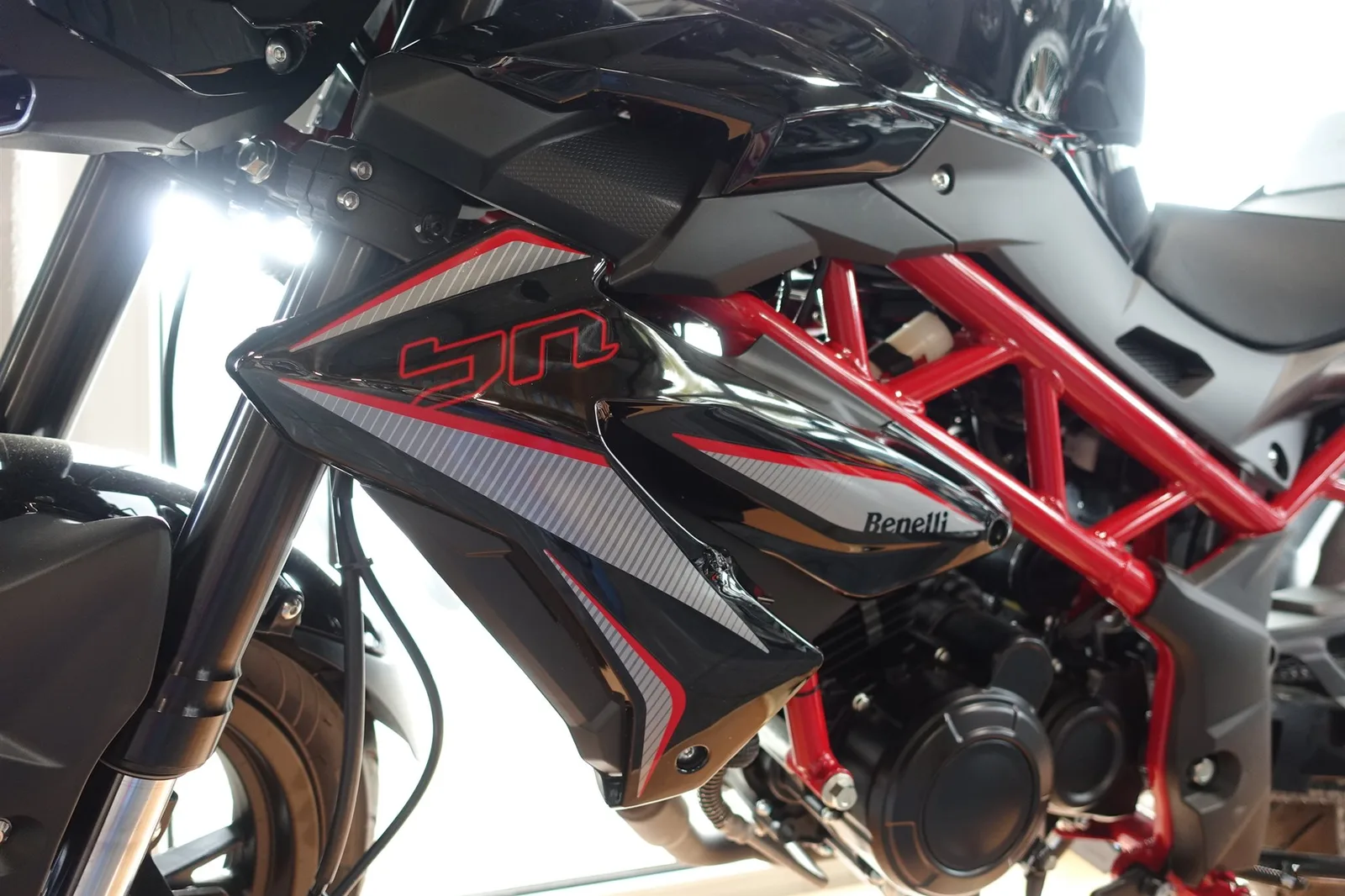 Benelli BN 125