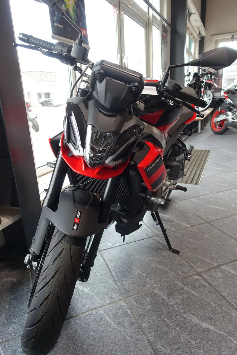 Aprilia Tuono 457 sofort verfügbar
