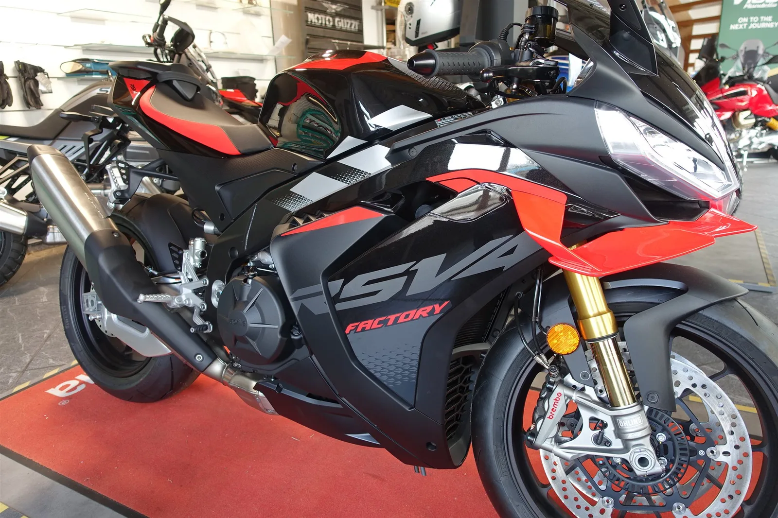 Aprilia RSV4 1100 Factory E5+