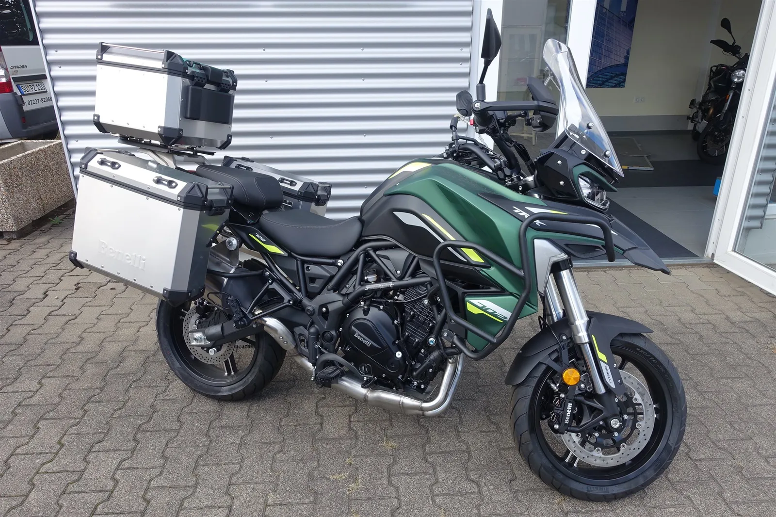 Benelli TRK 702