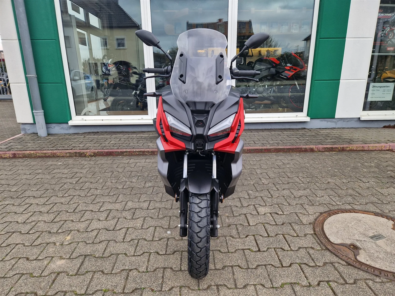 Voge SR1 ADV 125 ABS TCS