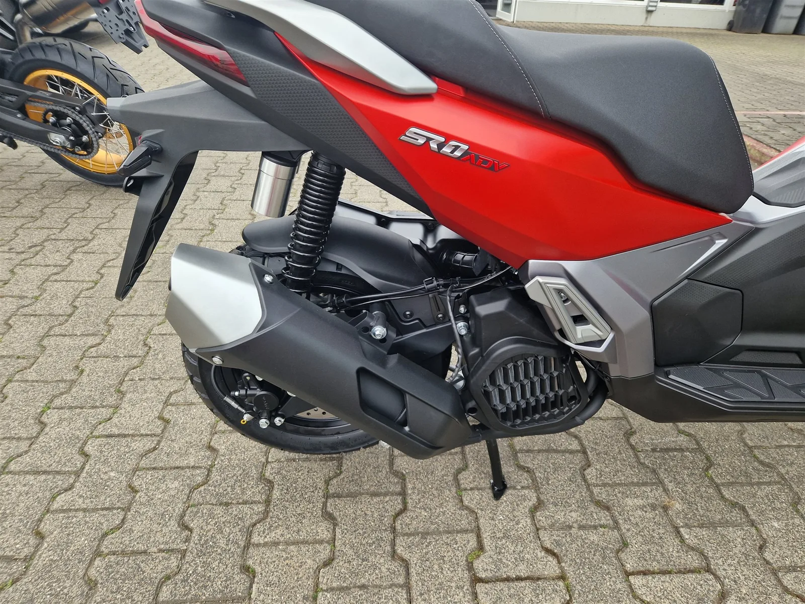 Voge SR1 ADV 125 ABS TCS