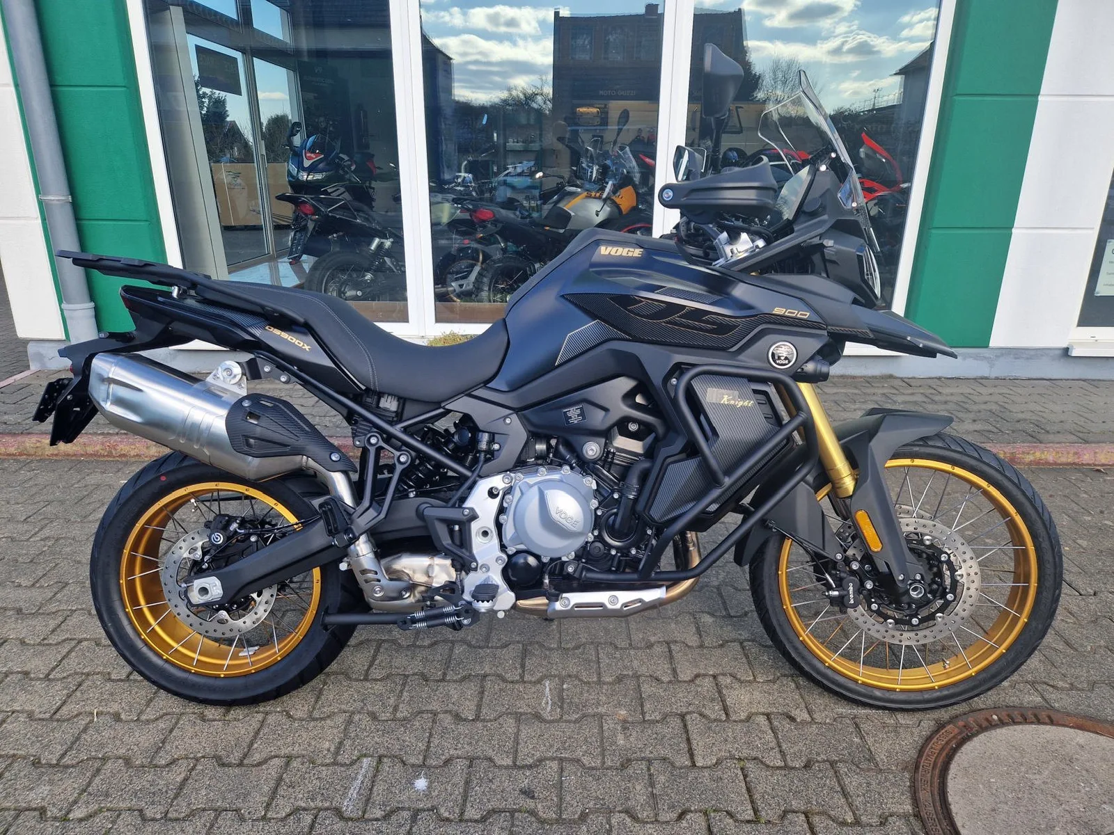 Voge DS900X