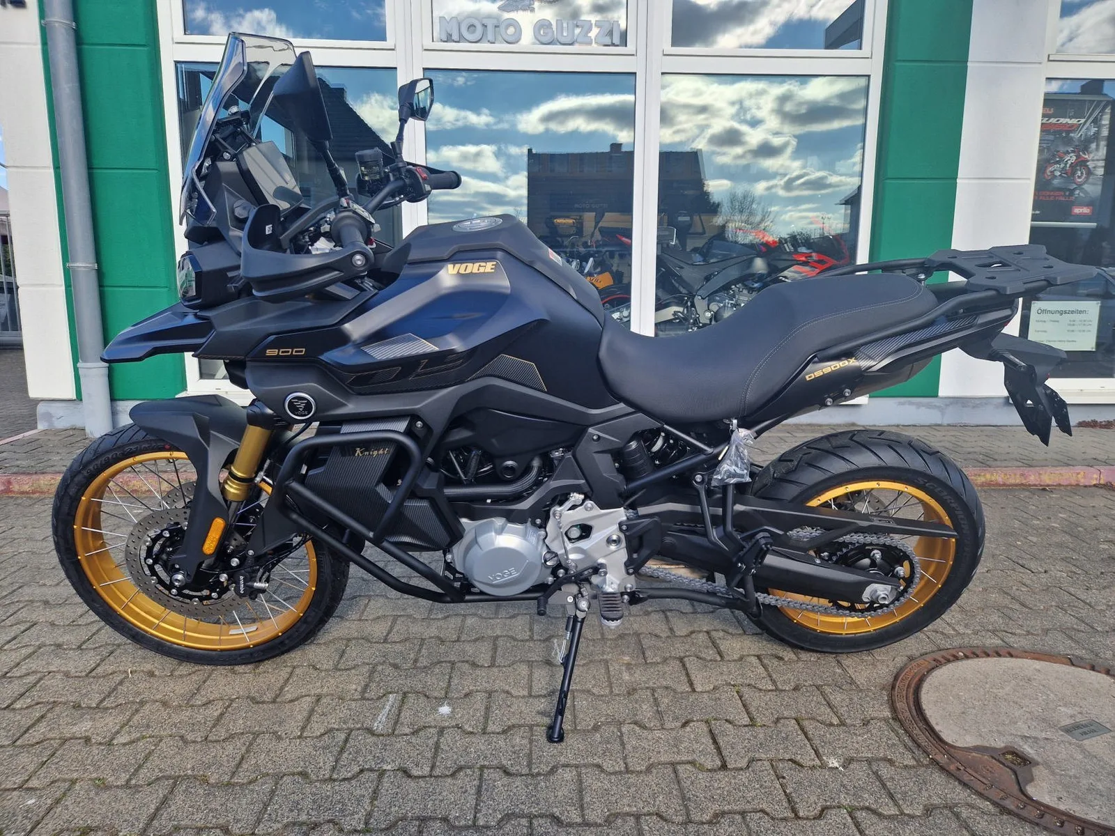 Voge DS900X