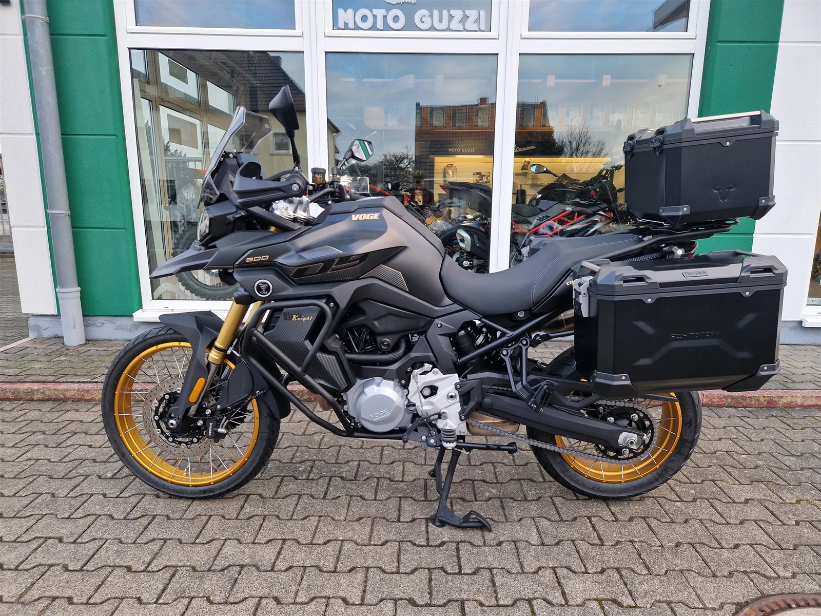 Voge DS900X