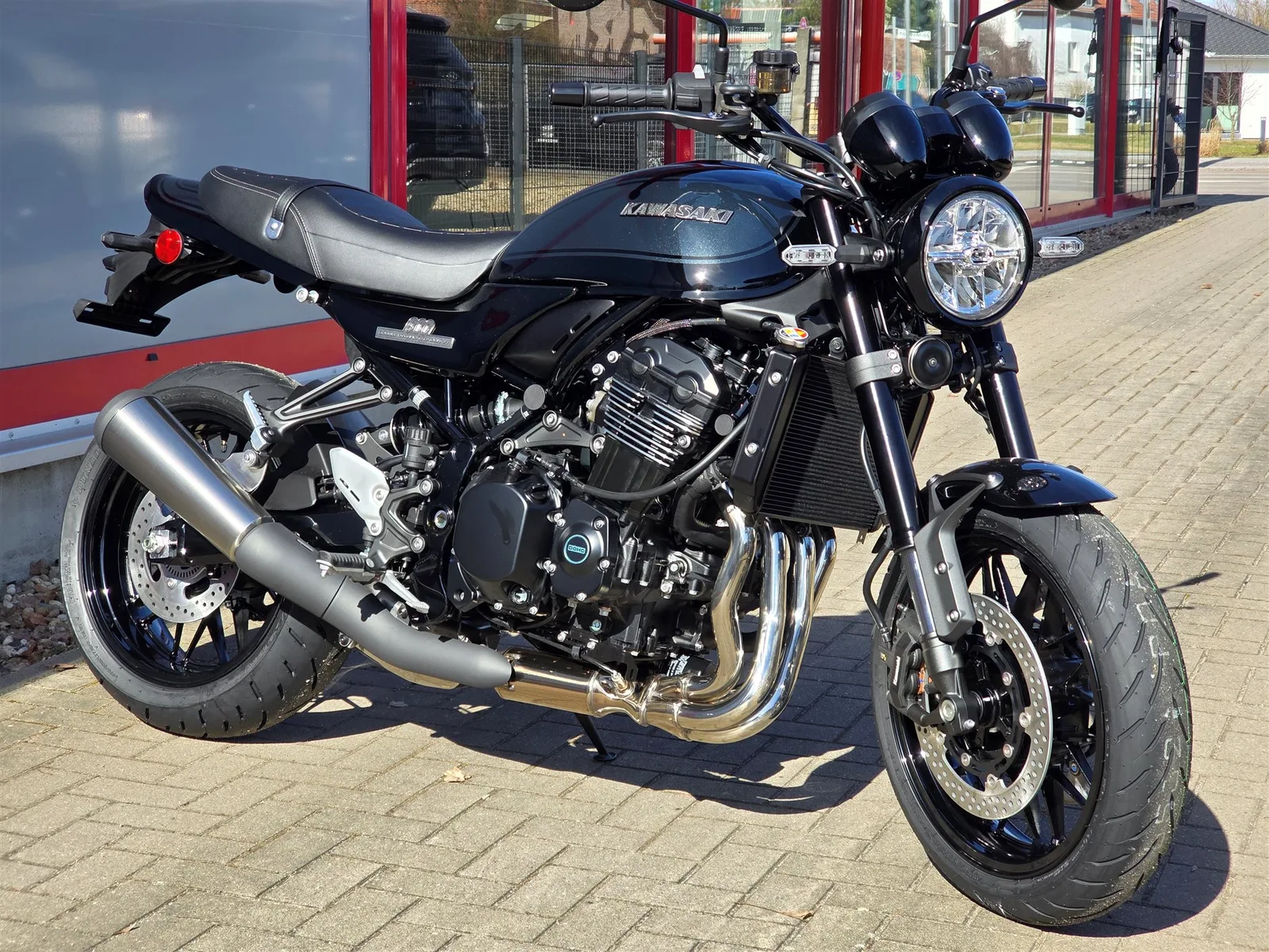 Kawasaki Z900 RS Black Ball Edition Neu, Mod. 2026, sofort verfügbar!