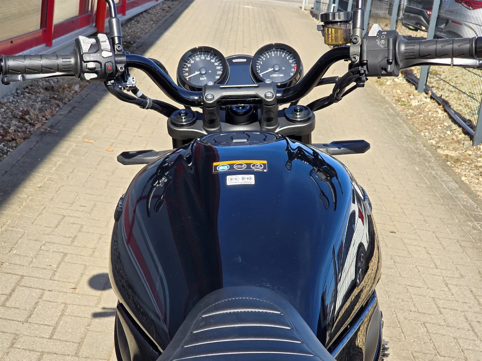 Kawasaki Z900 RS Black Ball Edition Neu, Mod. 2026, sofort verfügbar!