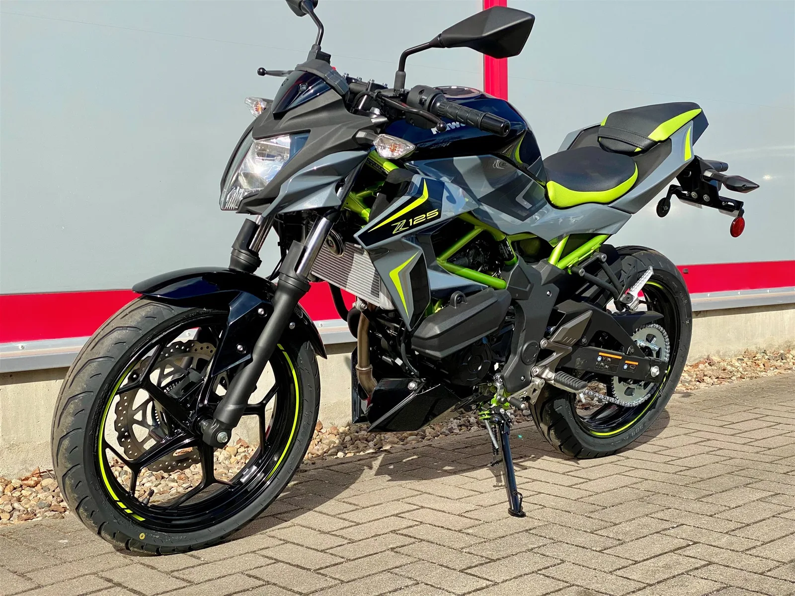 Kawasaki Z125 Neu! Mod. 2026, sofort verfügbar!