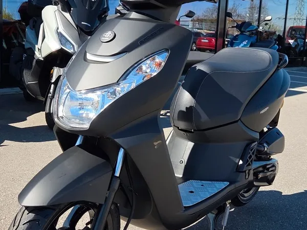 Peugeot Kisbee 50 Black Edition