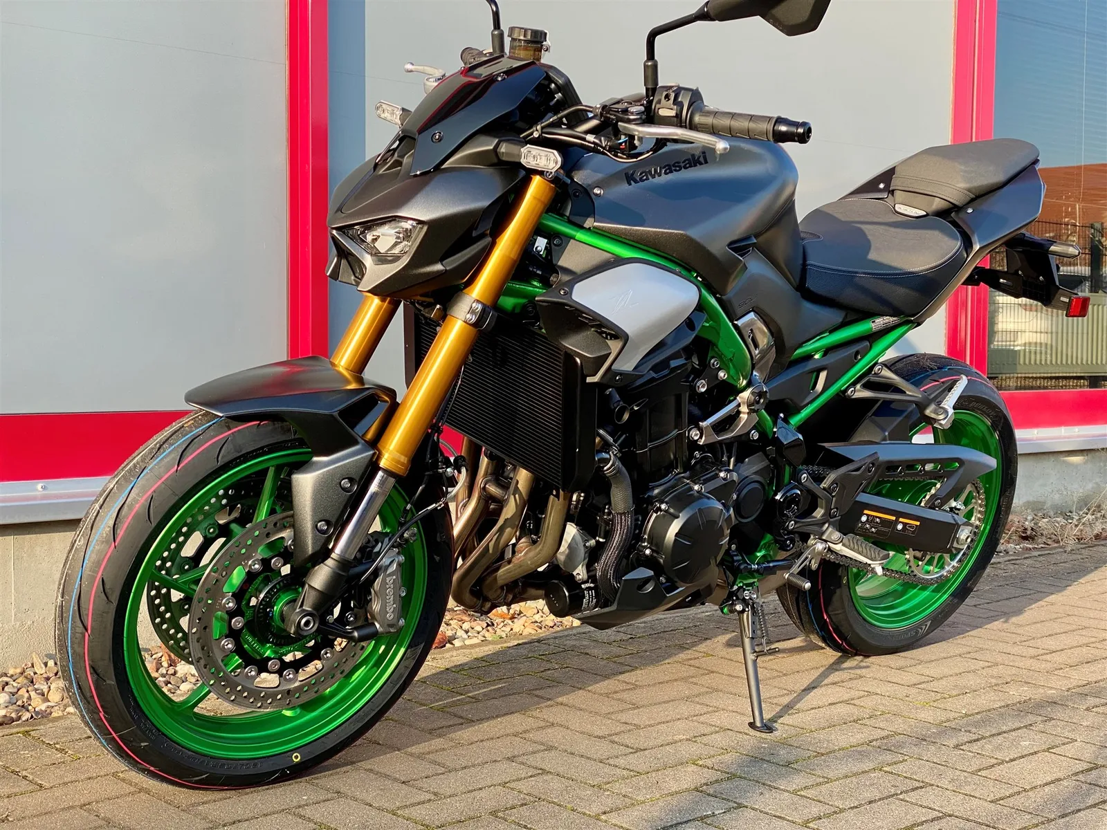 Kawasaki Z900 SE Neu, Modell 2026