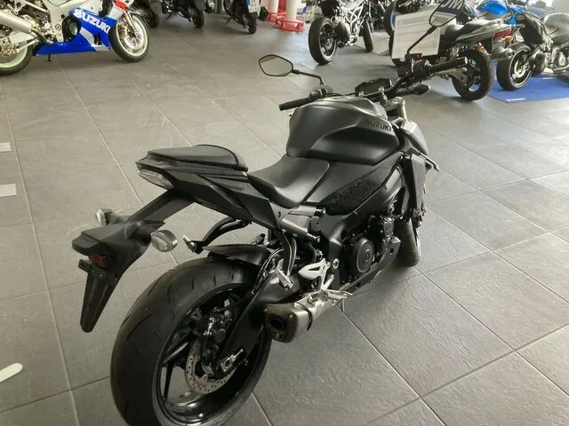 Suzuki GSX-S950 GSX-S 950 UQM3-A2 Führerschein