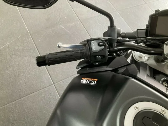 Suzuki GSX-S950 GSX-S 950 UQM3-A2 Führerschein