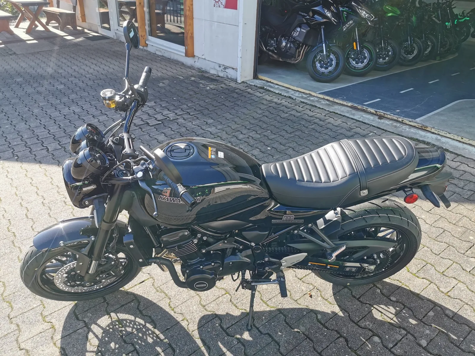 Kawasaki Z900 RS Black Ball Edition NEUFAHRZEUG 2026