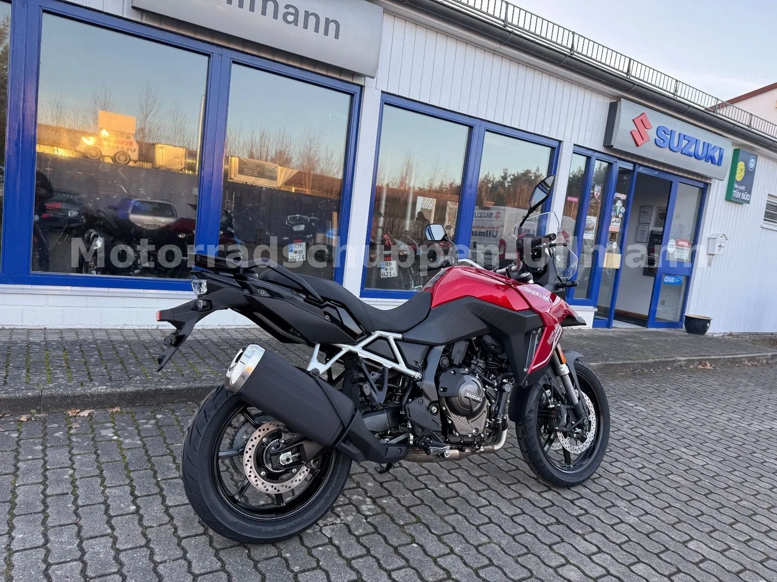 Suzuki V-Strom 800