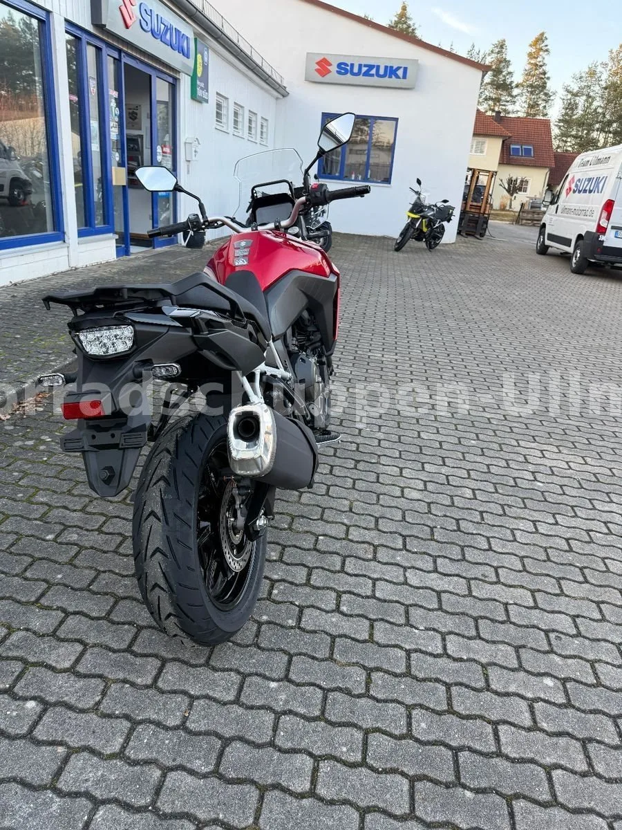 Suzuki V-Strom 800