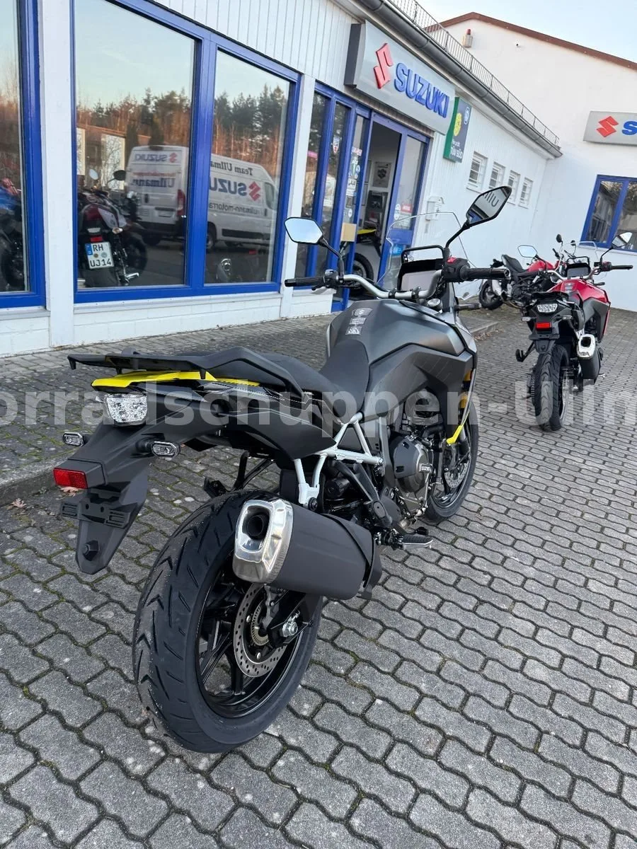 Suzuki V-Strom 800