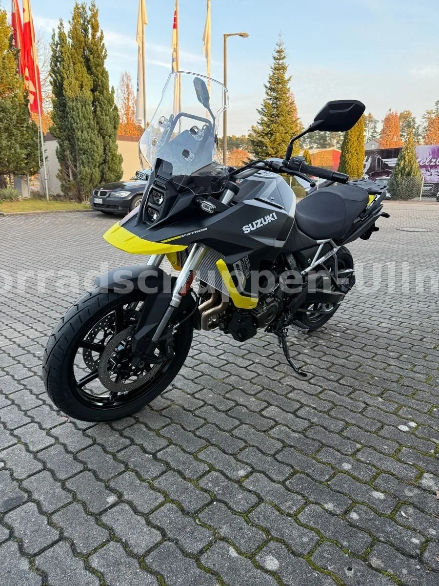 Suzuki V-Strom 800