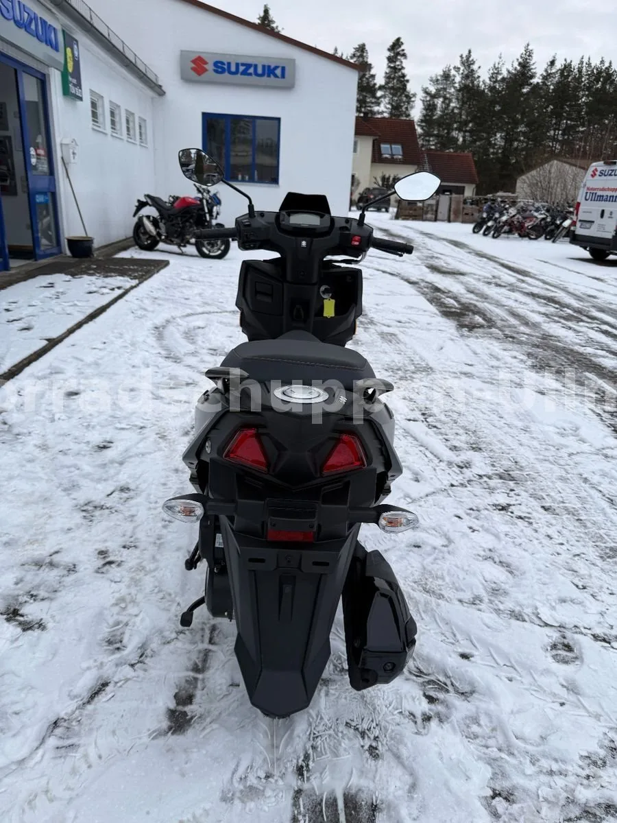 Suzuki Avenis 125