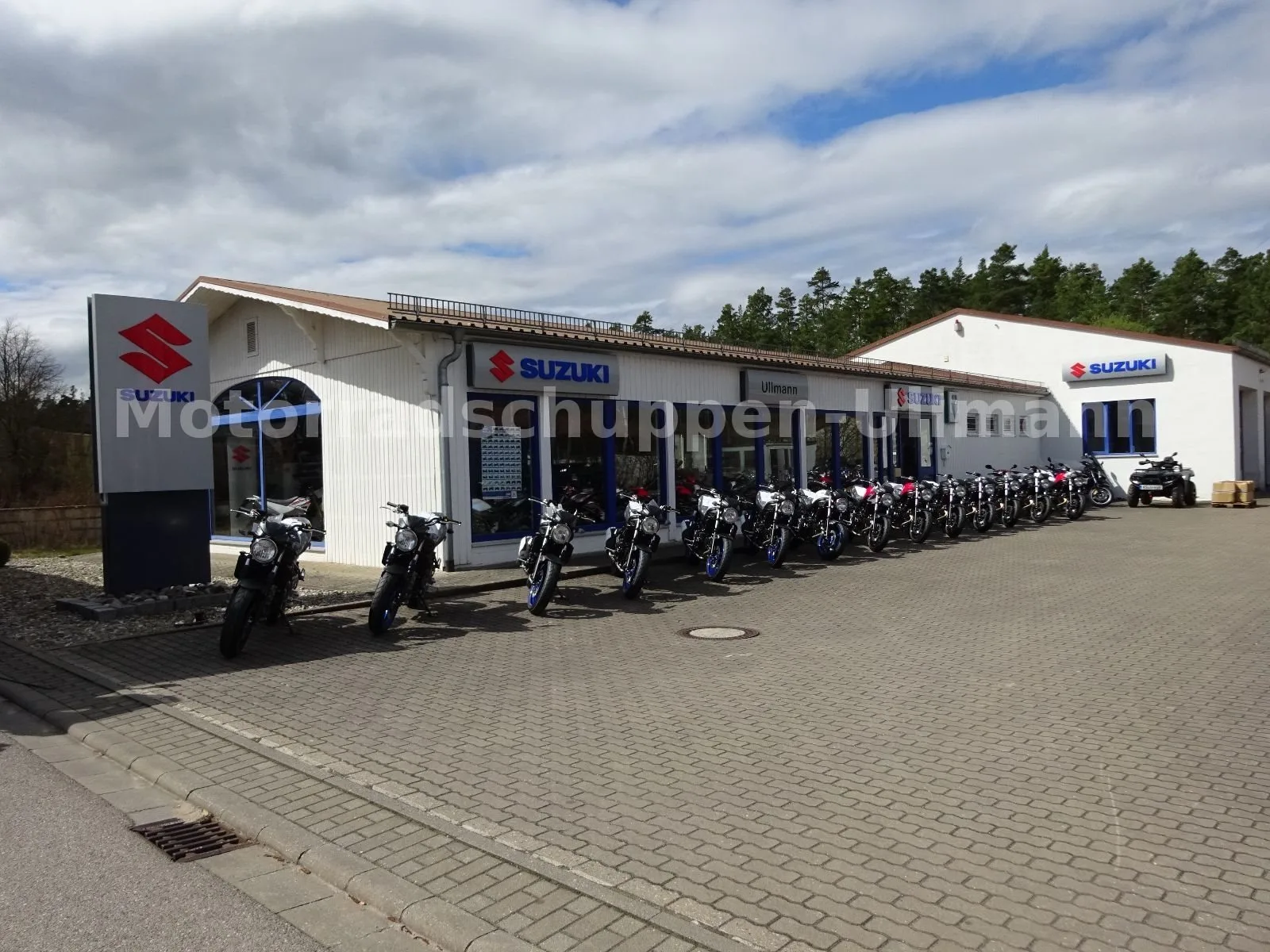 Suzuki GSX-8S
