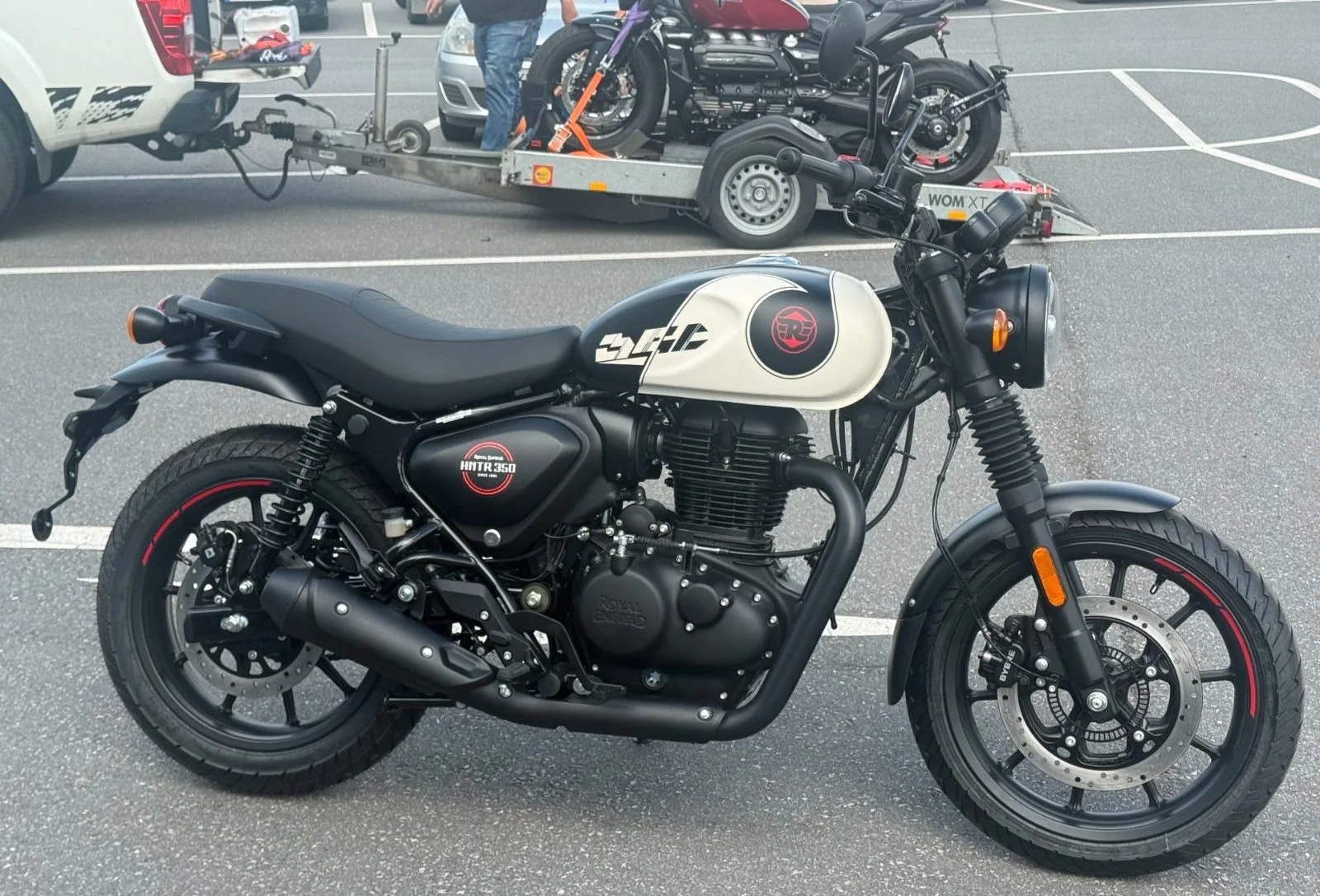 Royal Enfield HNTR 350