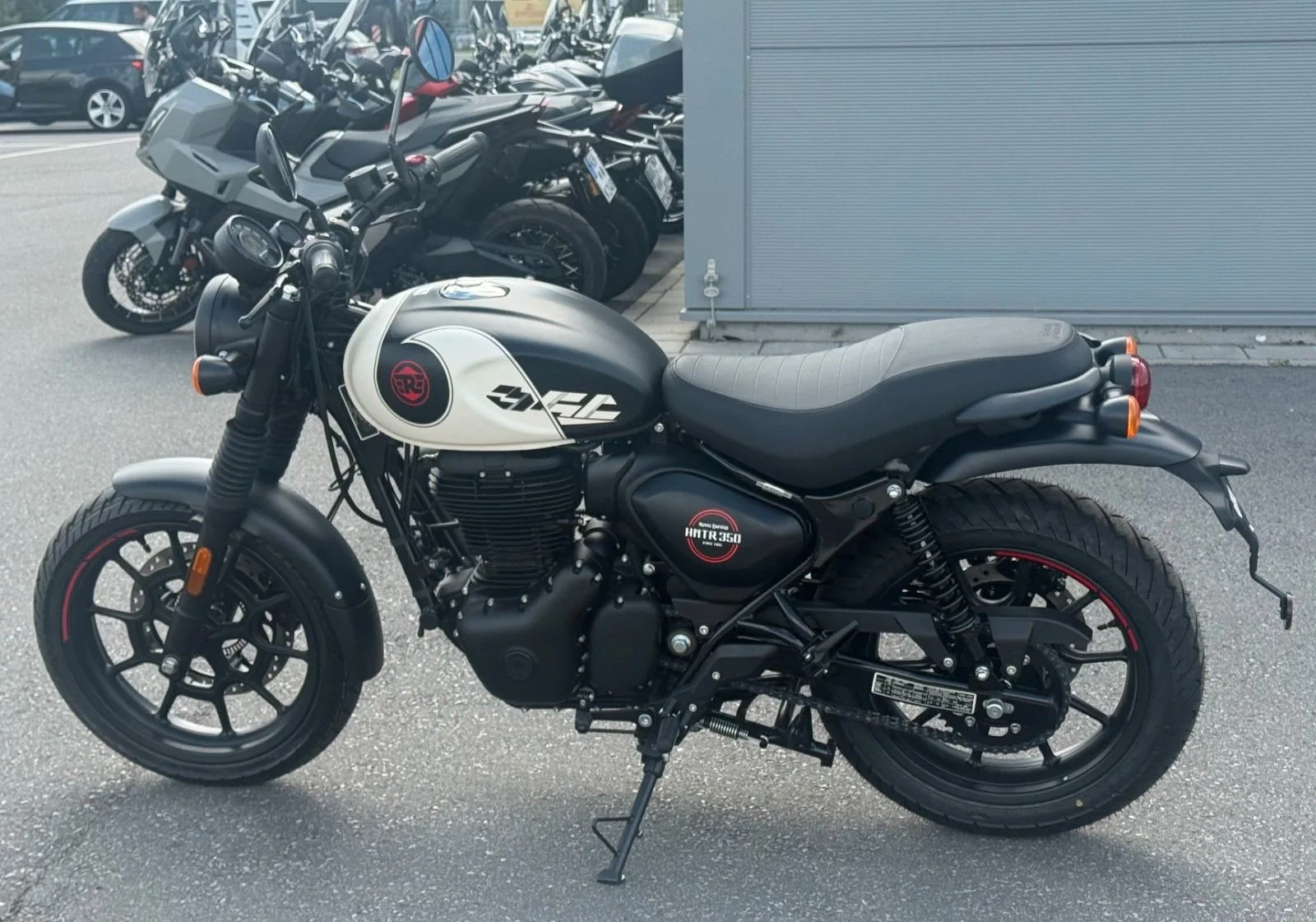Royal Enfield HNTR 350