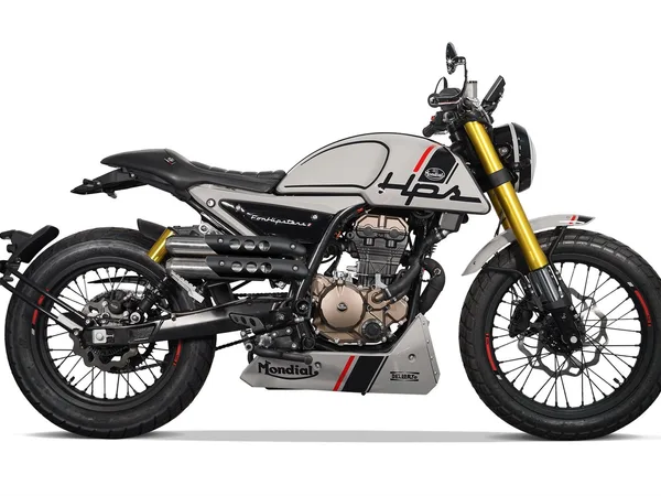 FB Mondial HPS 125i ABS LeoVince Auspuff