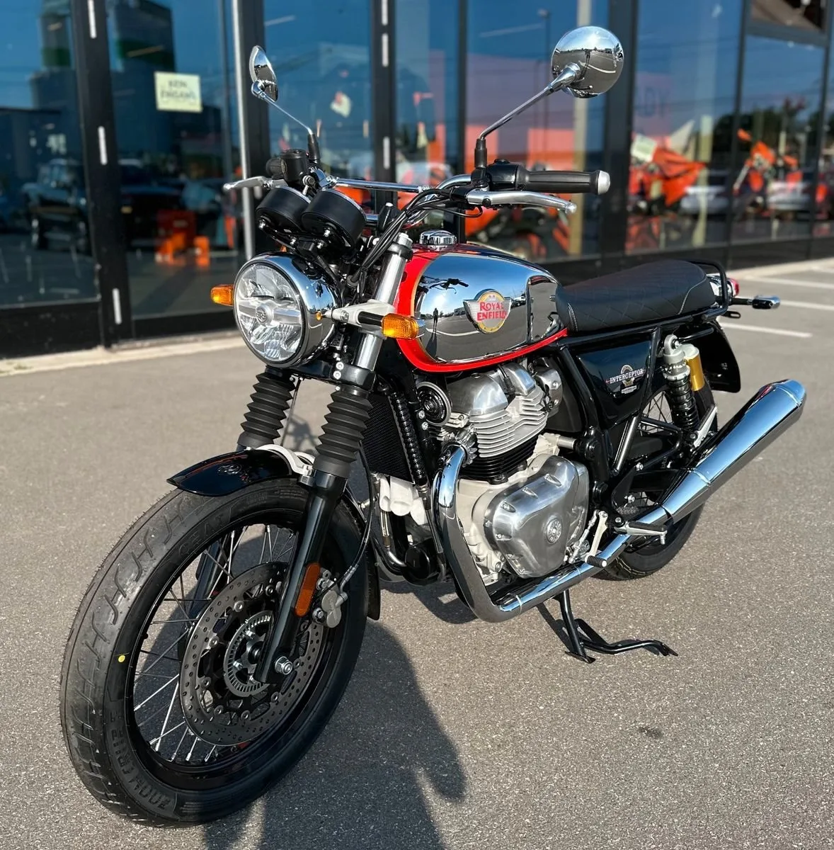 Royal Enfield Interceptor 650