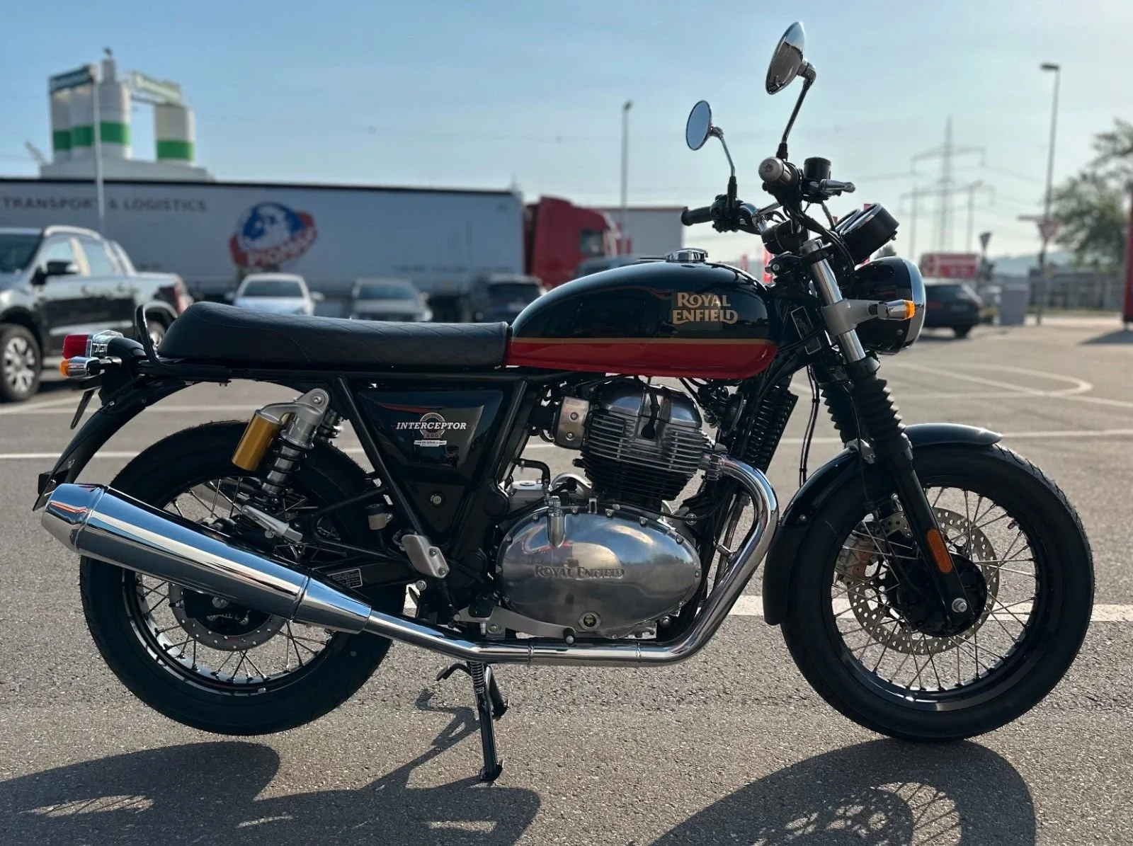 Royal Enfield Interceptor 650