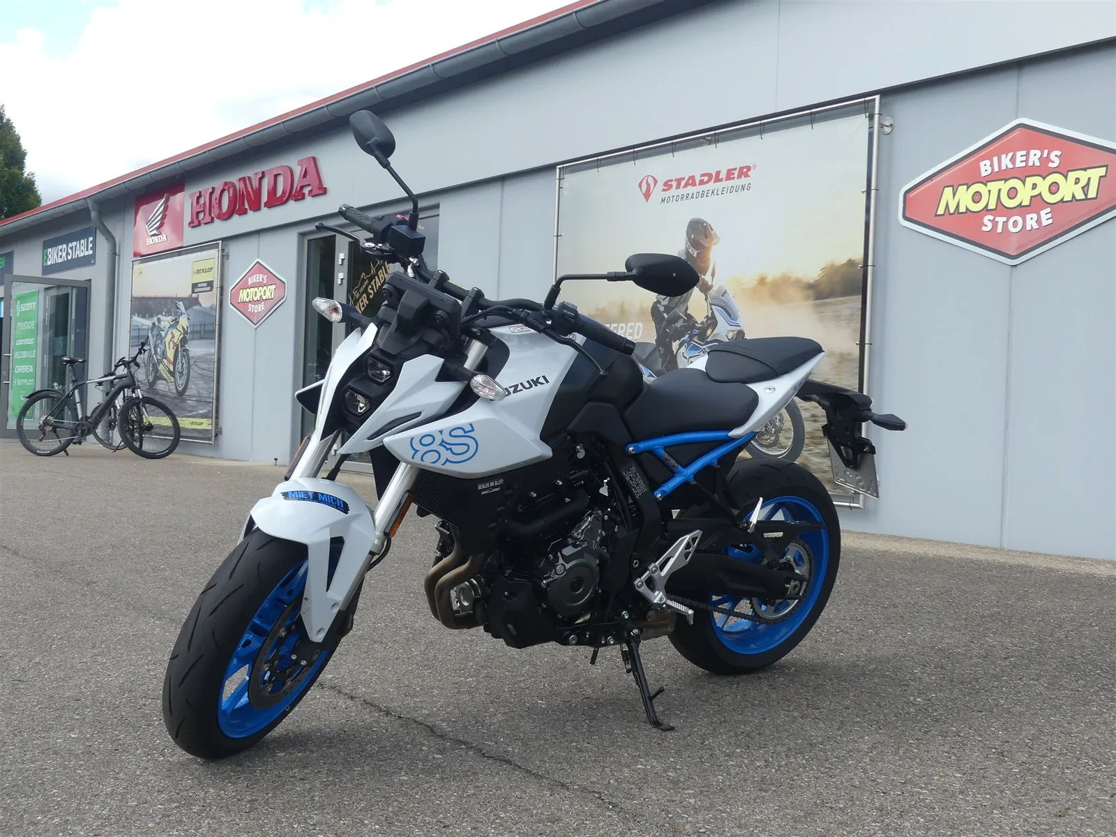 Suzuki GSX-8S MJ 25 - Service Neu, HU/AU Neu, Top Zustand
