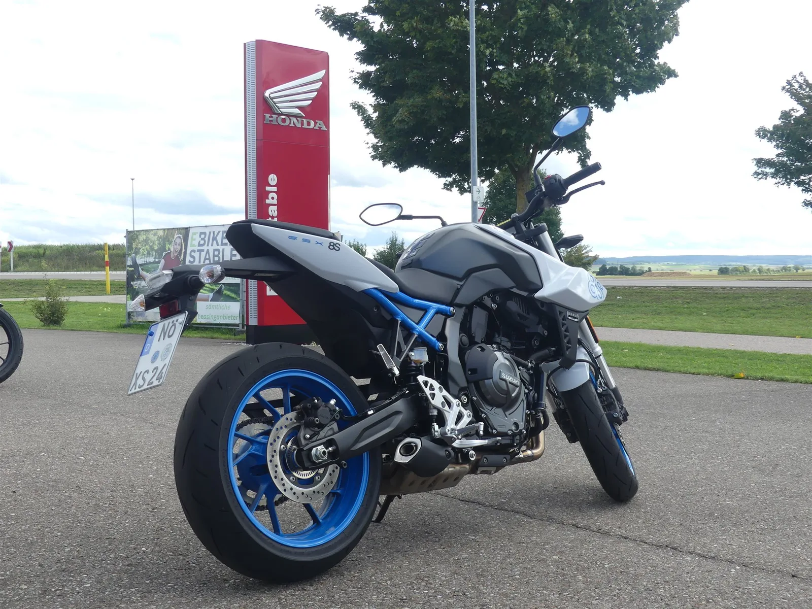 Suzuki GSX-8S MJ 25 - Service Neu, HU/AU Neu, Top Zustand