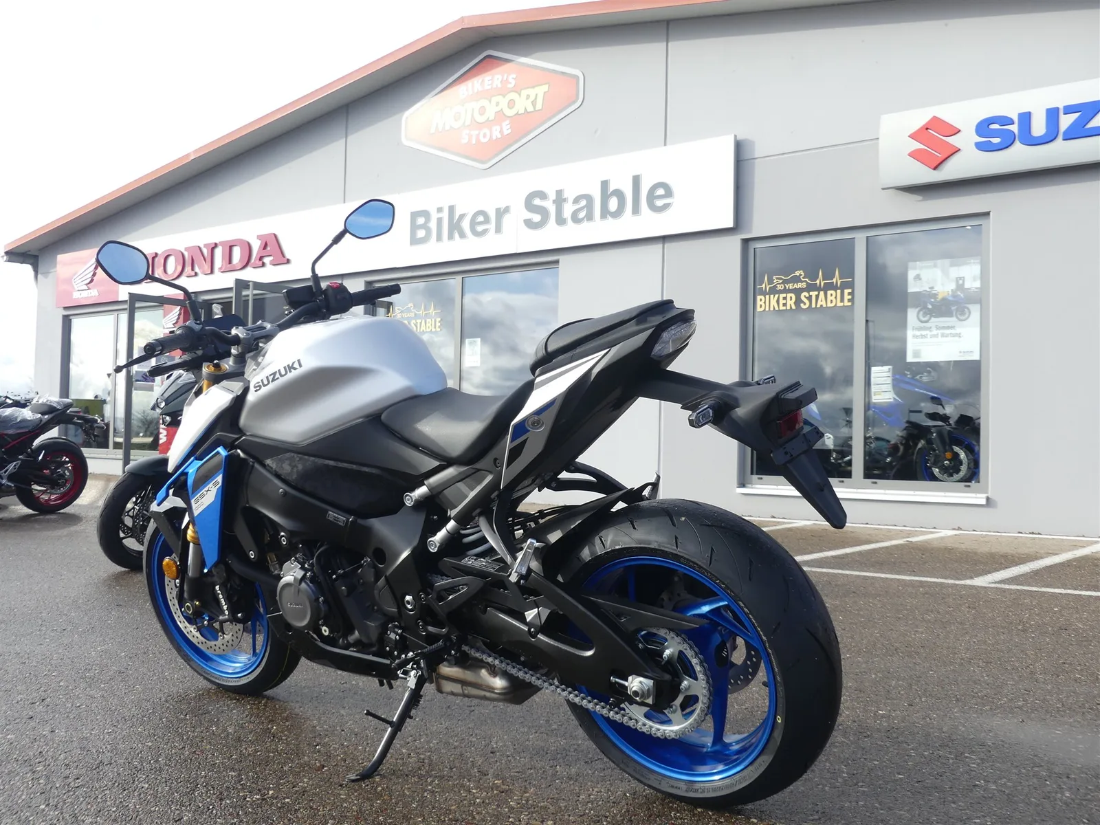 Suzuki GSX-S1000 MJ25, Viel Zubehör, Service HU/AU Neu, Top Zustand