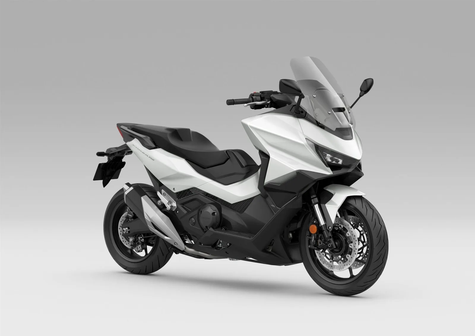 Honda Forza 750 Schwarz sofort verfügbar, 6 J. Garantie