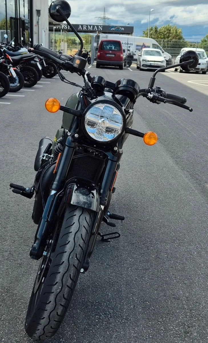 Royal Enfield Shotgun 650