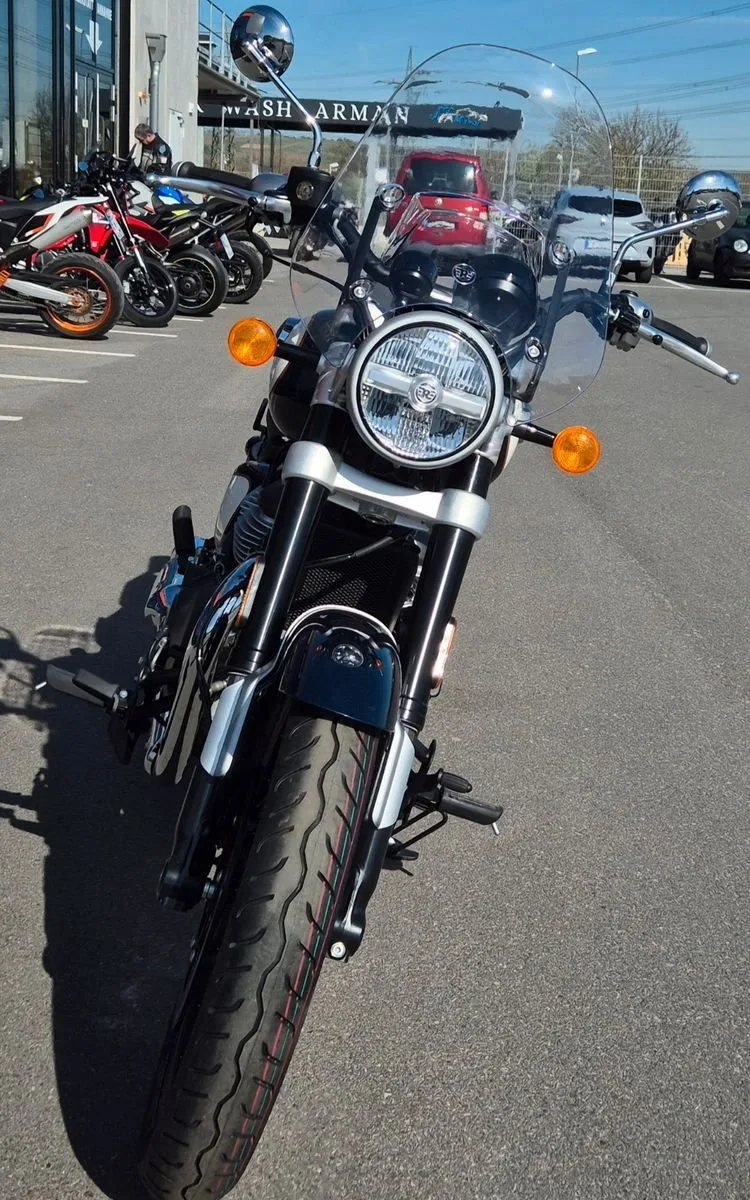 Royal Enfield Super Meteor 650