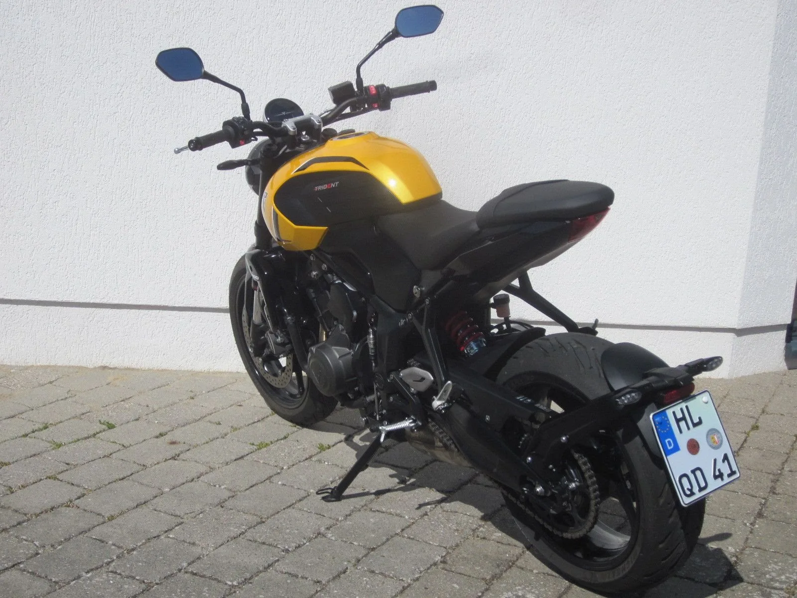 Triumph Trident 660