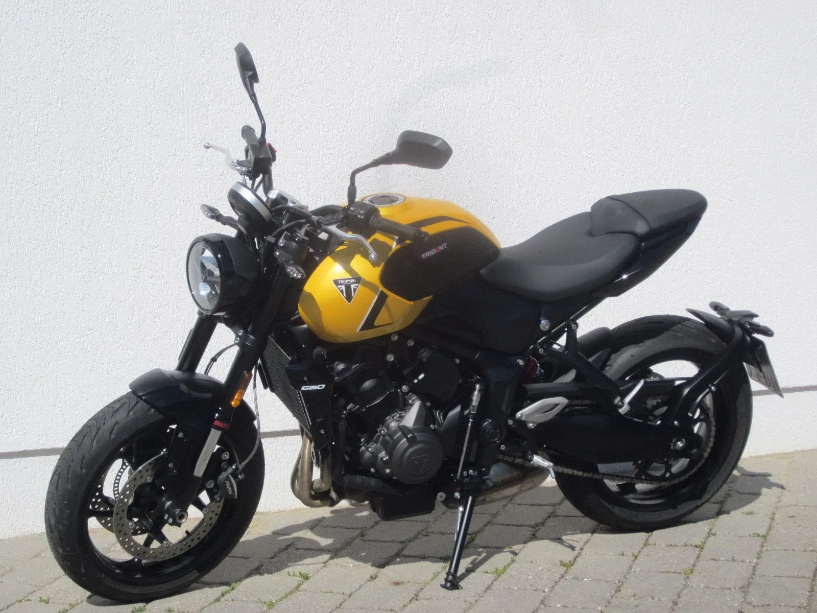Triumph Trident 660